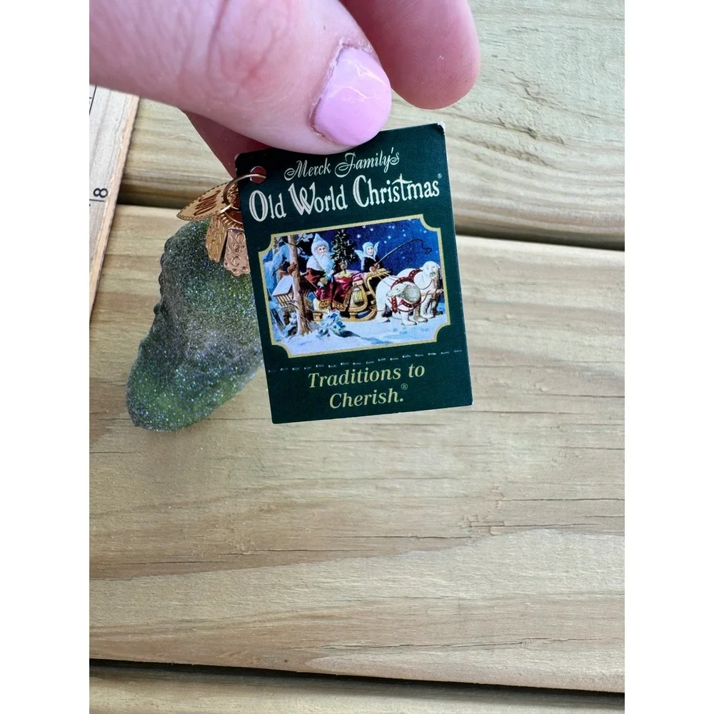 OWC Old World Christmas‎ Ornament Glistening Pickle Merck Family Discontinued 08